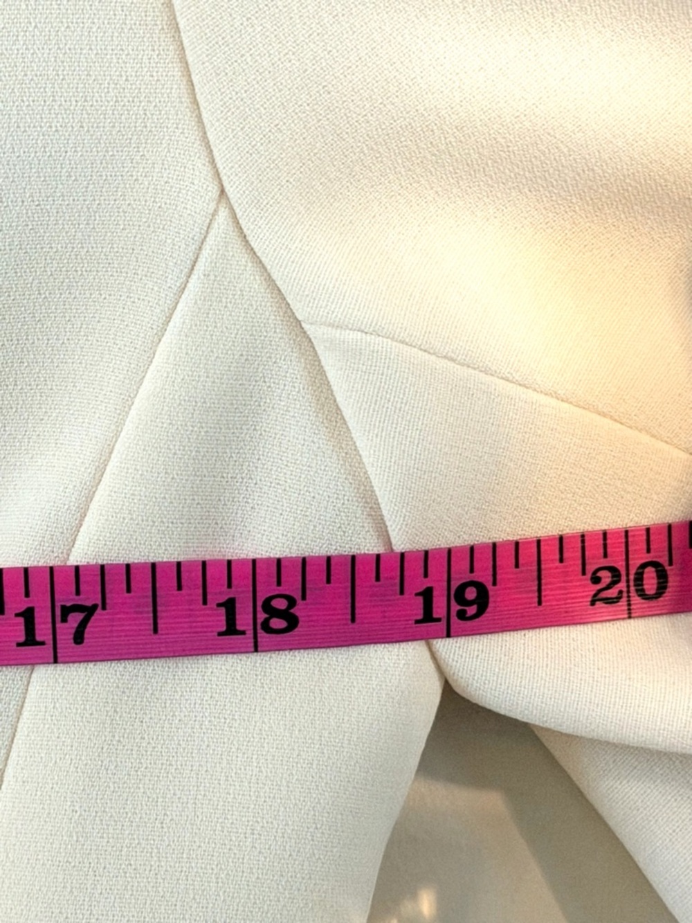 Tahari Arthur S Levine Cream Two-Piece Pants Suit - Classic Tailored Set Size 6 - Picture 8 of 14